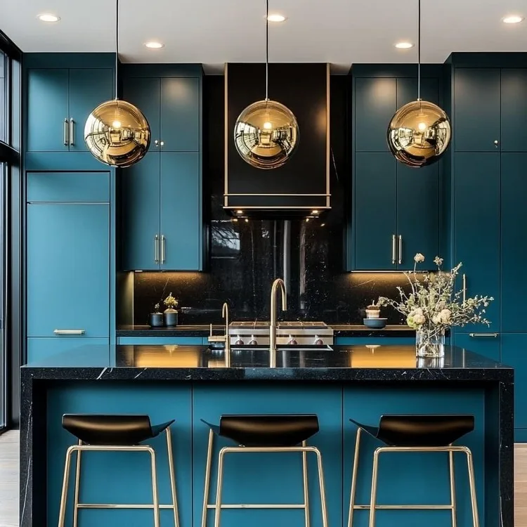Black and Teal- kitchen colour combination for the stand-out statement