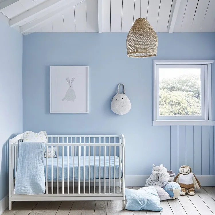 Colour for Bedroom Walls: Pastel Blue