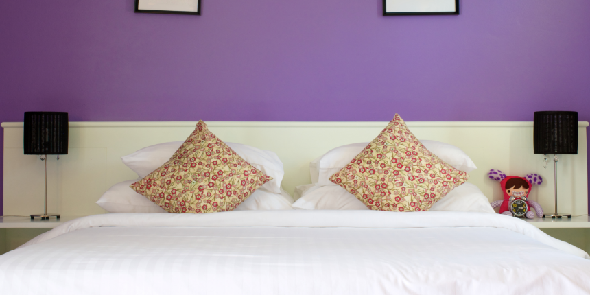 modern trendy bedroom colours : Invite a Luxurious Vibe in Your Bedroom with a Violet Wall