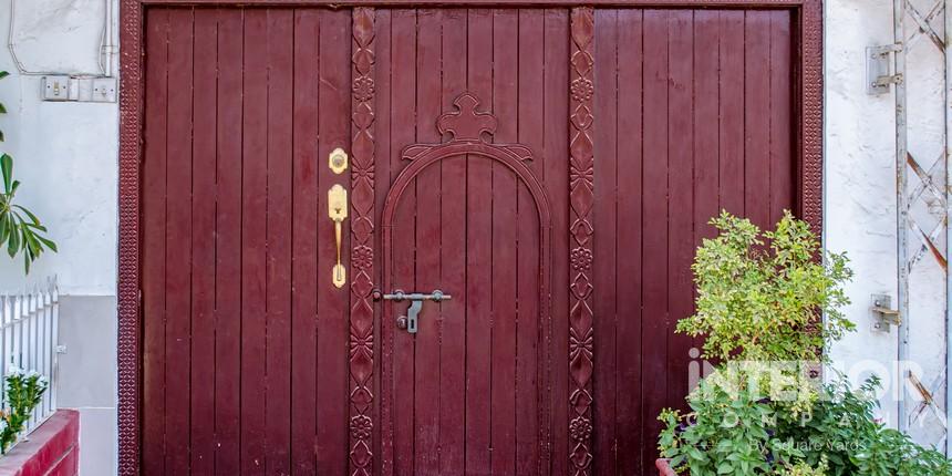 maroon door
