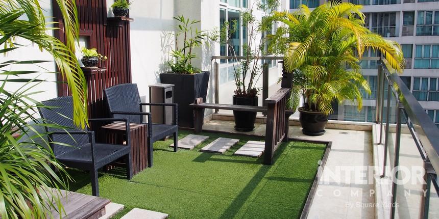 Balcony Garden that Cherishes Private Space