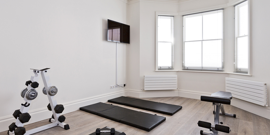 Build a Home Gym - The Healthy Spare Room Idea 