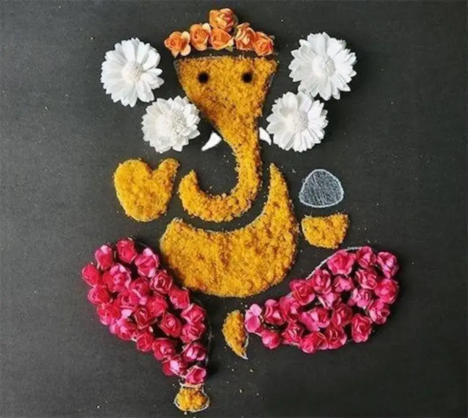 Easy Ganpati Flower Rangoli Designs for Diwali
