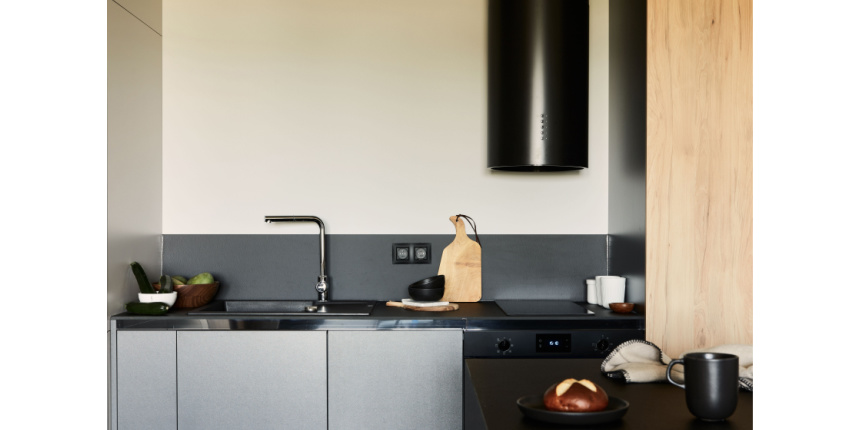 Minimising the Use of Upper Cabinets - Small Modular Kitchen Design Tips