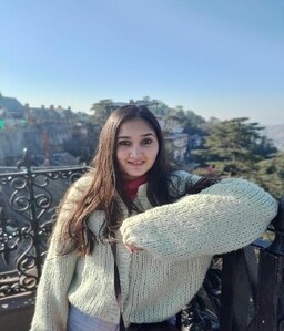 Khushi Sondhi