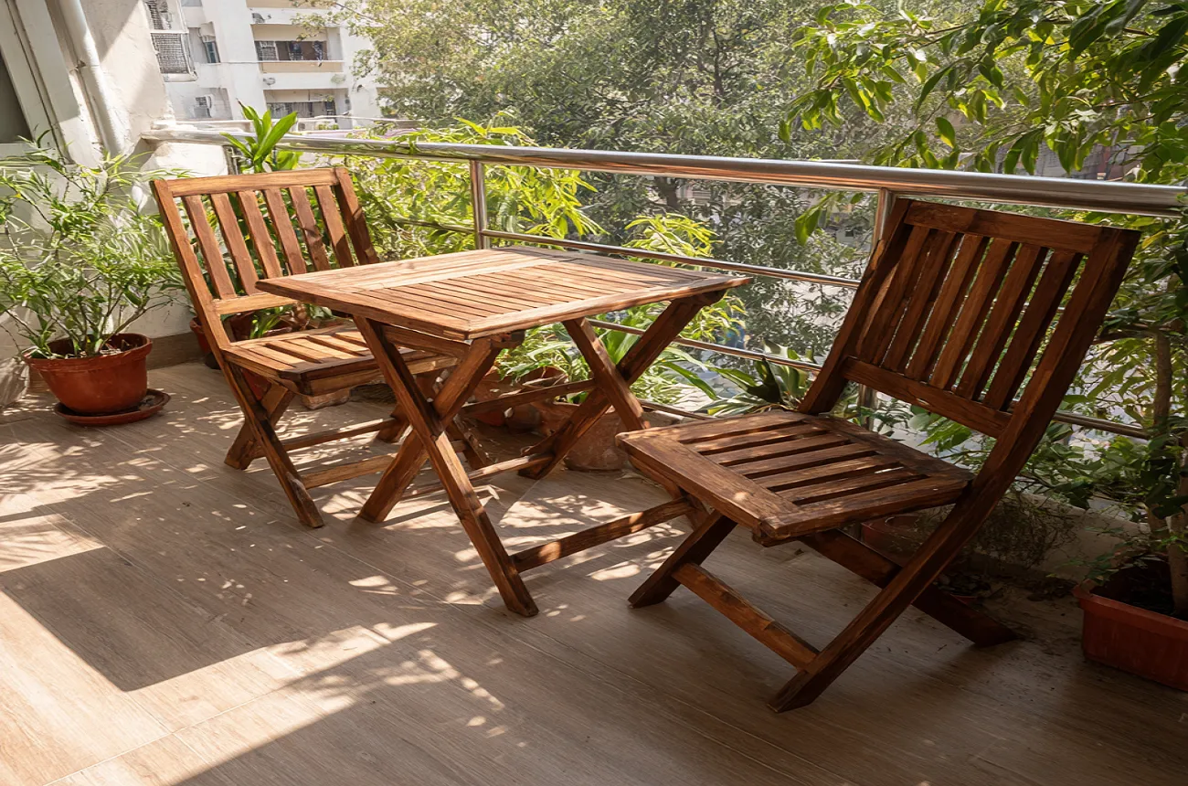 Sheesham Wood vs Teak Wood: Know Which One is Better Option for Outdoor and Semi-Outdoor Furniture